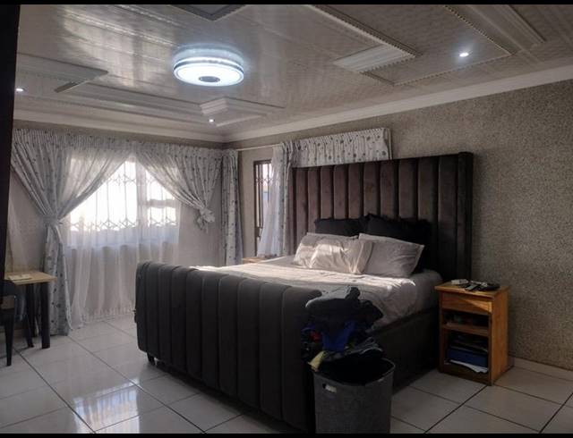 4 BEDROOM HOUSE FOR SALE IN PAYNEVILLE